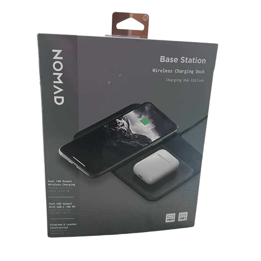 Nomad Base Station Wireless Charging Dock